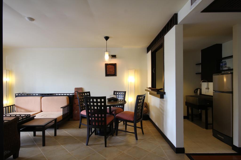 Avantika Boutique Hotel Patong Екстериор снимка